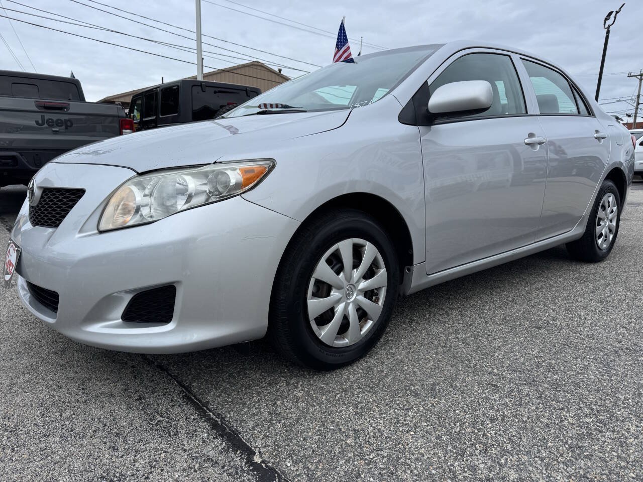 Used 2010 Toyota Corolla LE FWD image 3