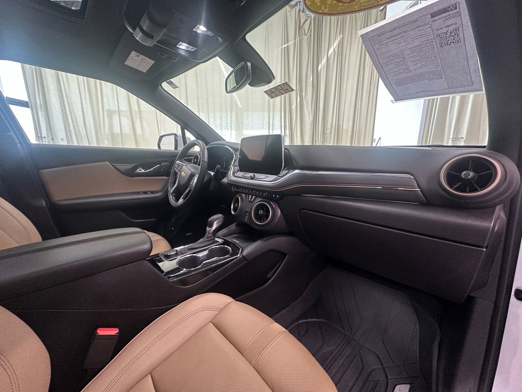 Certified 2023 Chevrolet Blazer Premier w/ Enhanced Convenience Package image 17