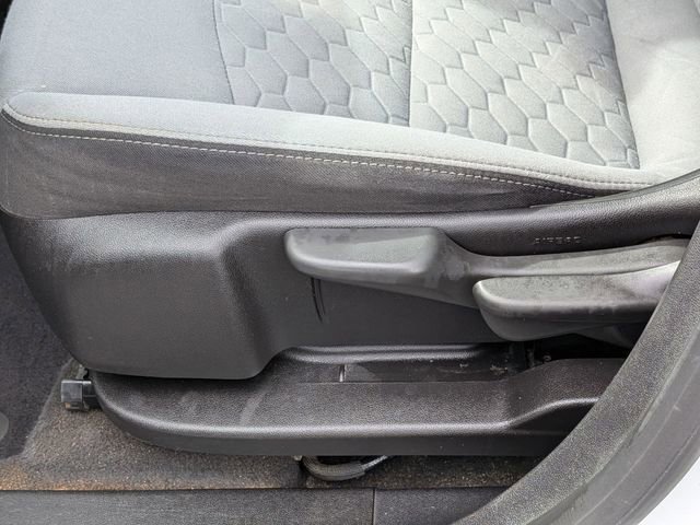 Used 2018 Chevrolet Equinox LS image 16