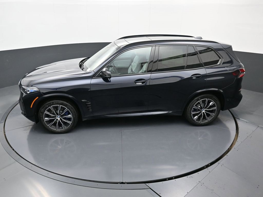 New 2026 BMW X5 M60i image 43