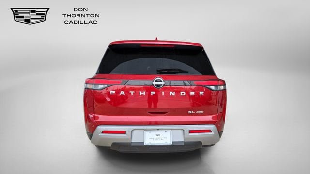 Used 2022 Nissan Pathfinder SL AWD/4WD image 4