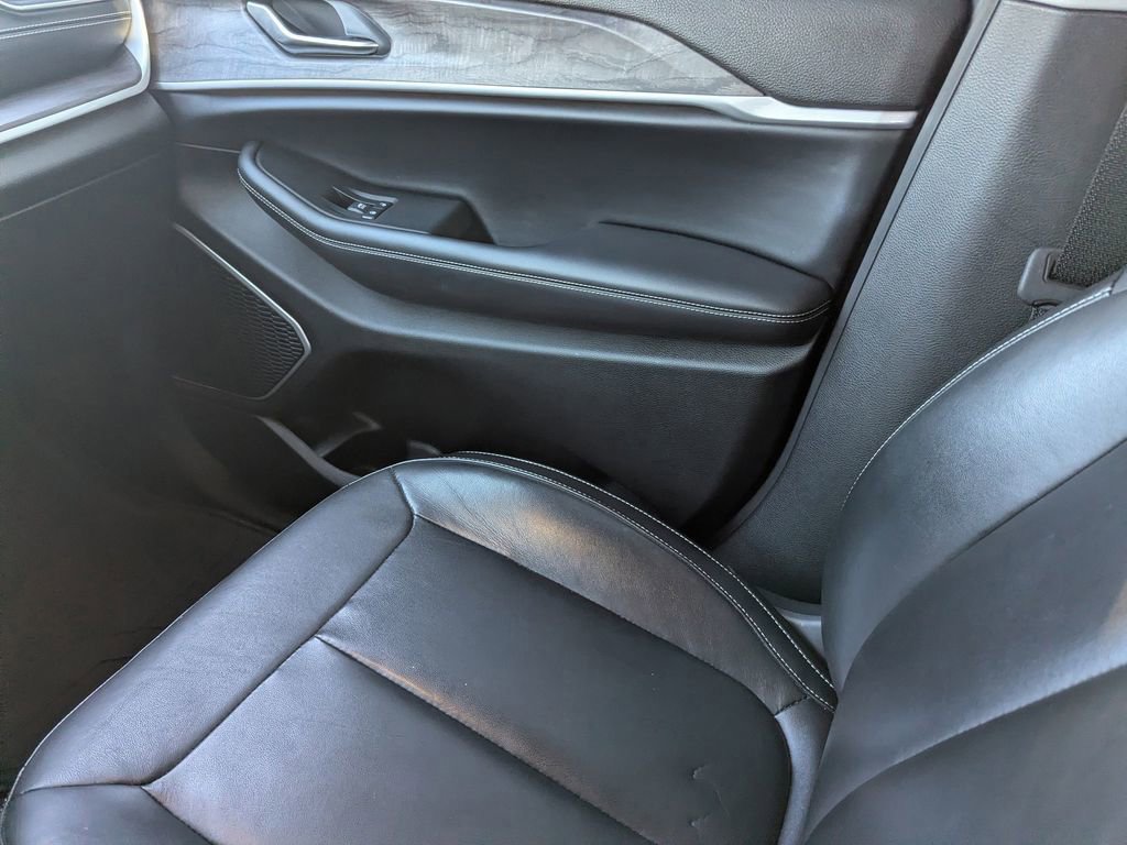 Used 2021 Jeep Grand Cherokee L Limited image 14