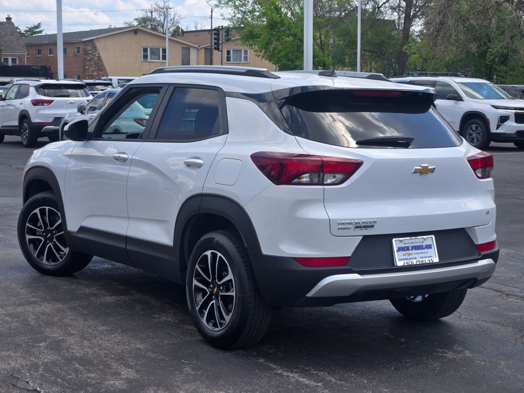 Certified 2025 Chevrolet TrailBlazer LT AWD/4WD image 14