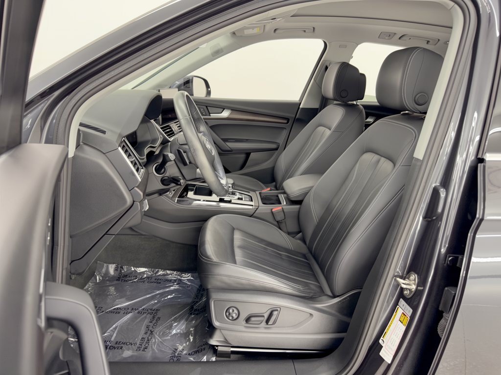 Used 2021 Audi Q5 2.0T Premium Plus w/ Premium Plus Package AWD/4WD image 5