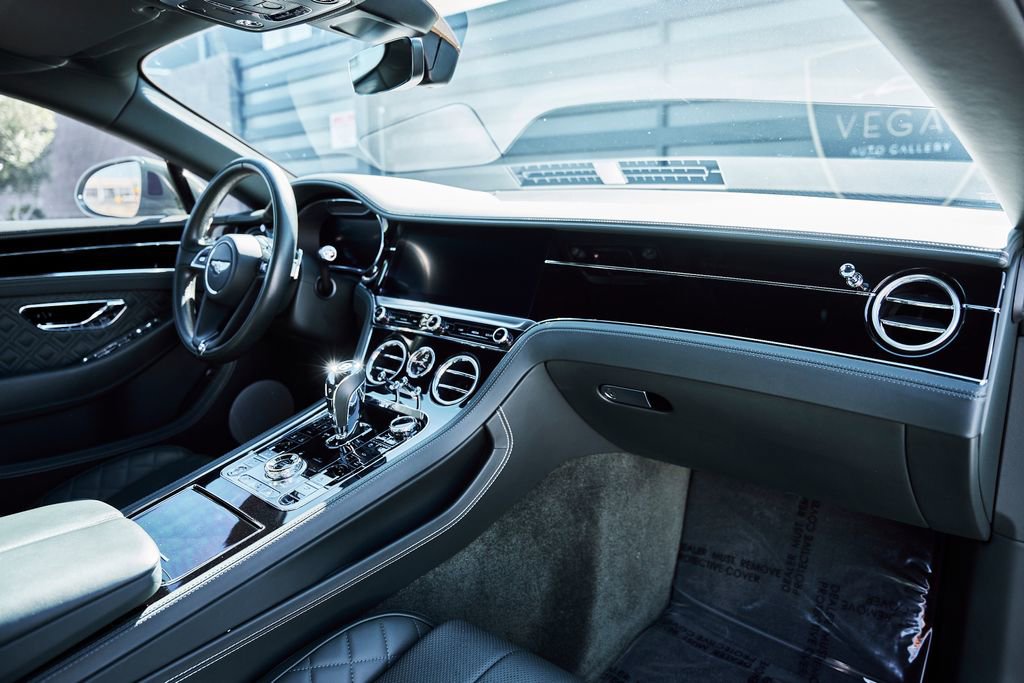 Used 2020 Bentley Continental GT AWD/4WD image 35