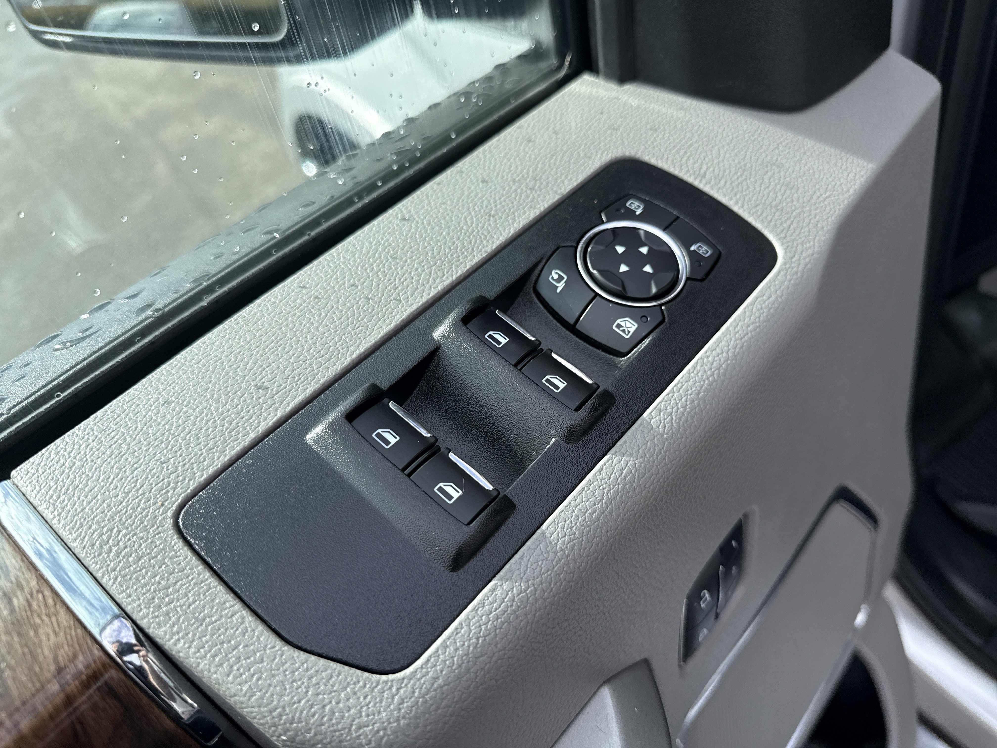 Used 2018 Ford F150 Lariat w/ Equipment Group 501A Mid AWD/4WD image 16