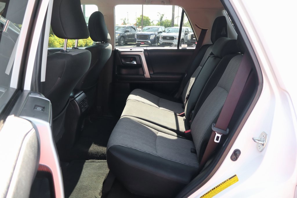 Used 2022 Toyota 4Runner SR5 image 40