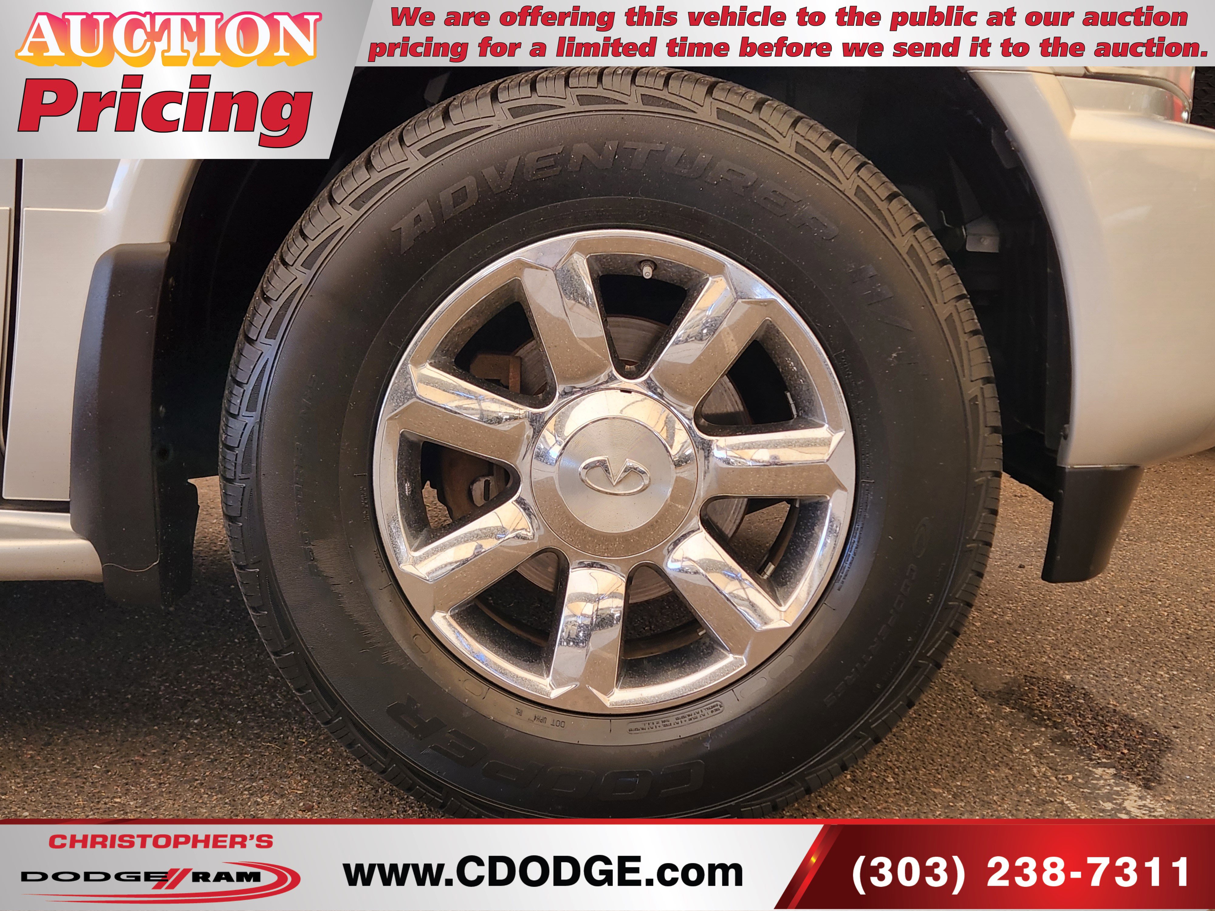 Used 2004 INFINITI QX56 4WD w/ Smart Vision Pkg image 26