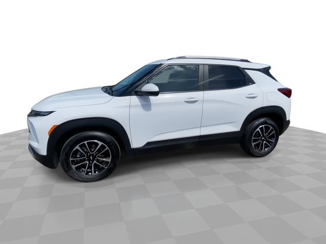 Used 2024 Chevrolet TrailBlazer LT w/ LT Cold Weather Package FWD image 7