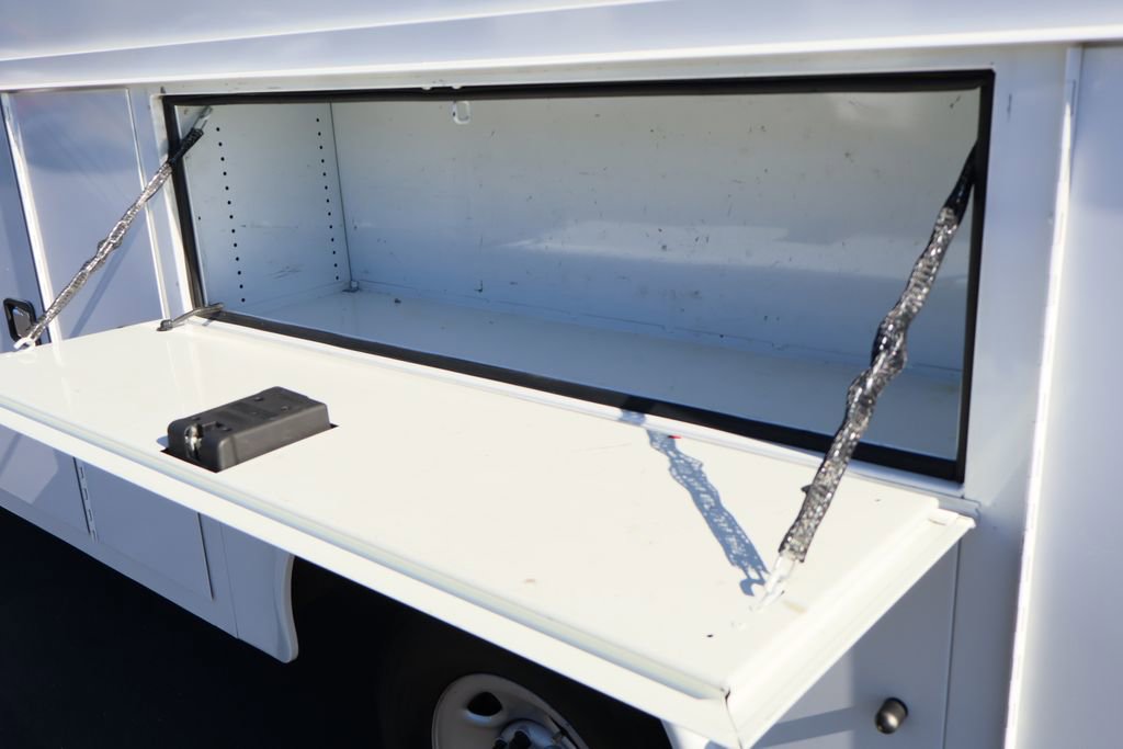 Used 2023 GMC Savana 3500 w/ Power Convenience Package image 22