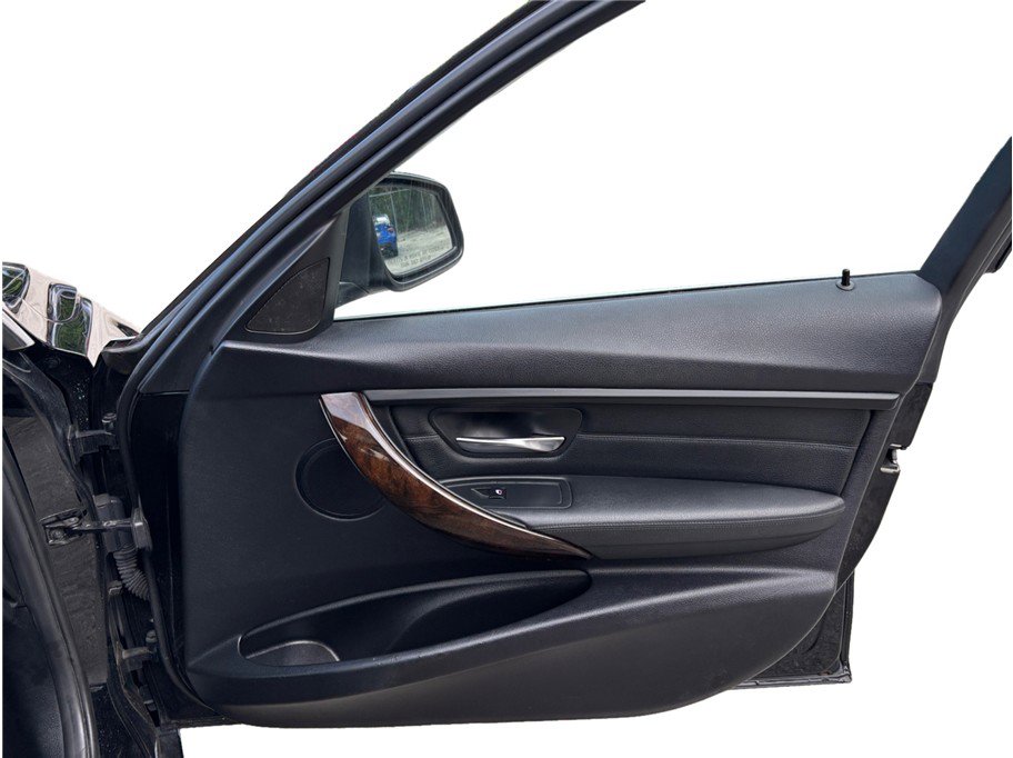 Used 2015 BMW 328i xDrive Wagon image 43