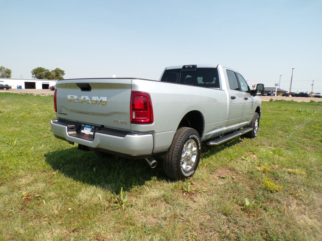 New 2026 RAM 2500 Big Horn AWD/4WD image 14