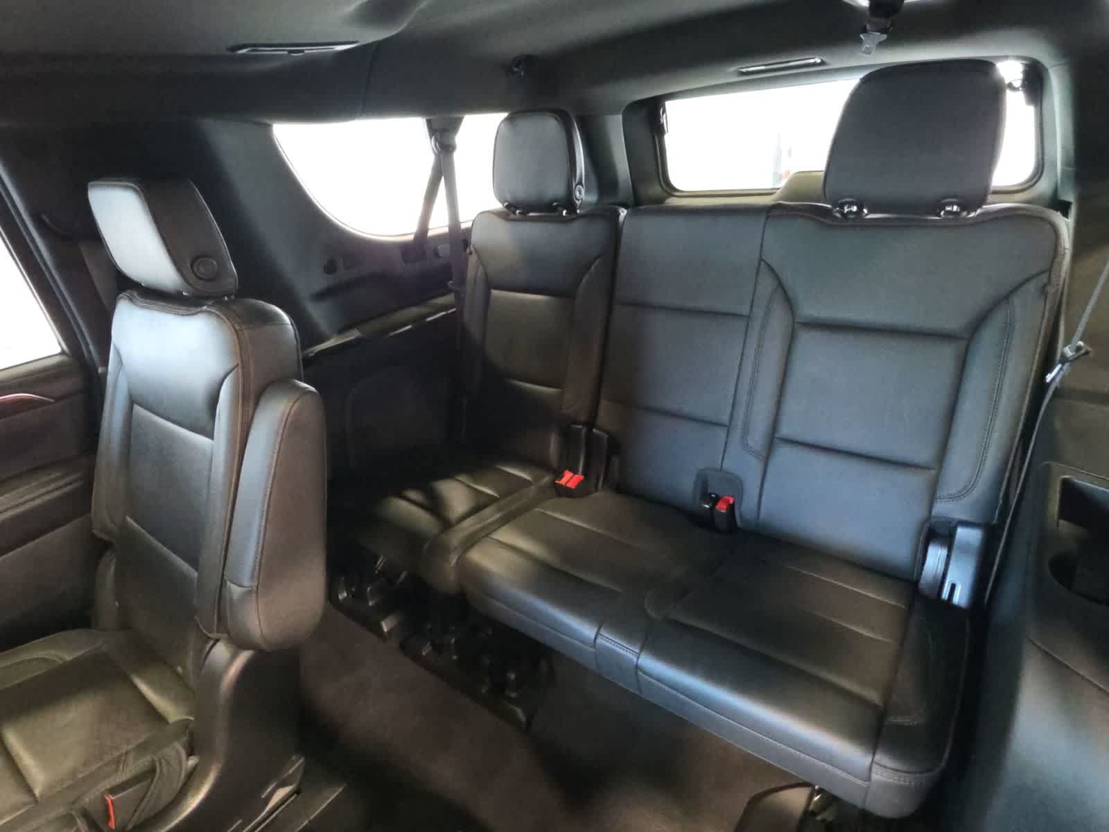 Used 2021 Chevrolet Suburban High Country AWD/4WD image 34