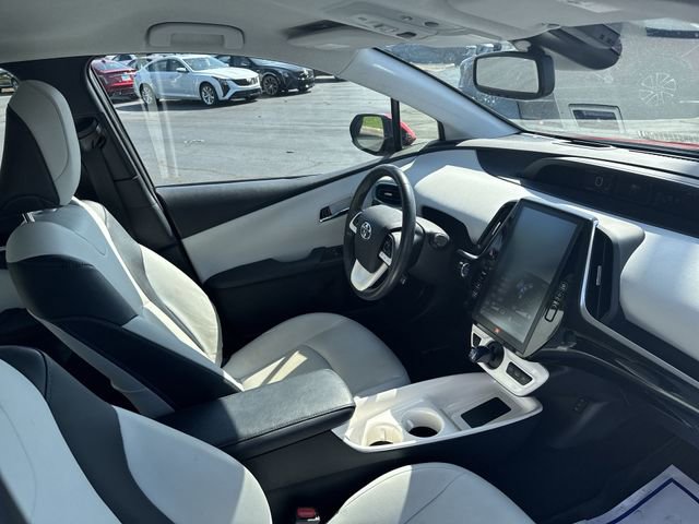Used 2018 Toyota Prius Prime Advanced FWD image 17