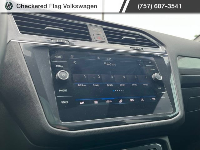 Used 2023 Volkswagen Tiguan SE R-Line FWD image 37