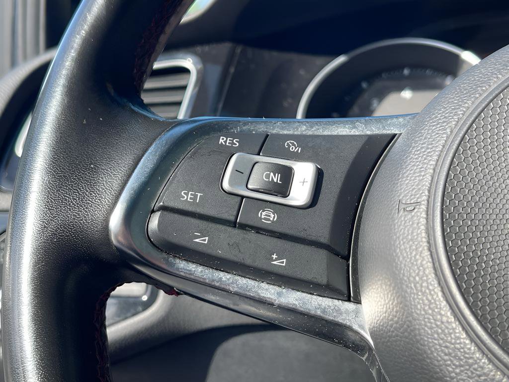 Used 2021 Volkswagen GTI SE image 23