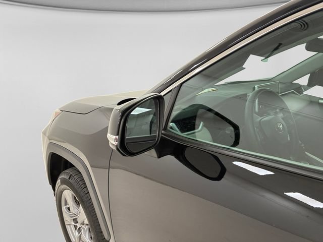 Used 2023 Toyota RAV4 XLE w/ Convenience Package AWD/4WD image 10