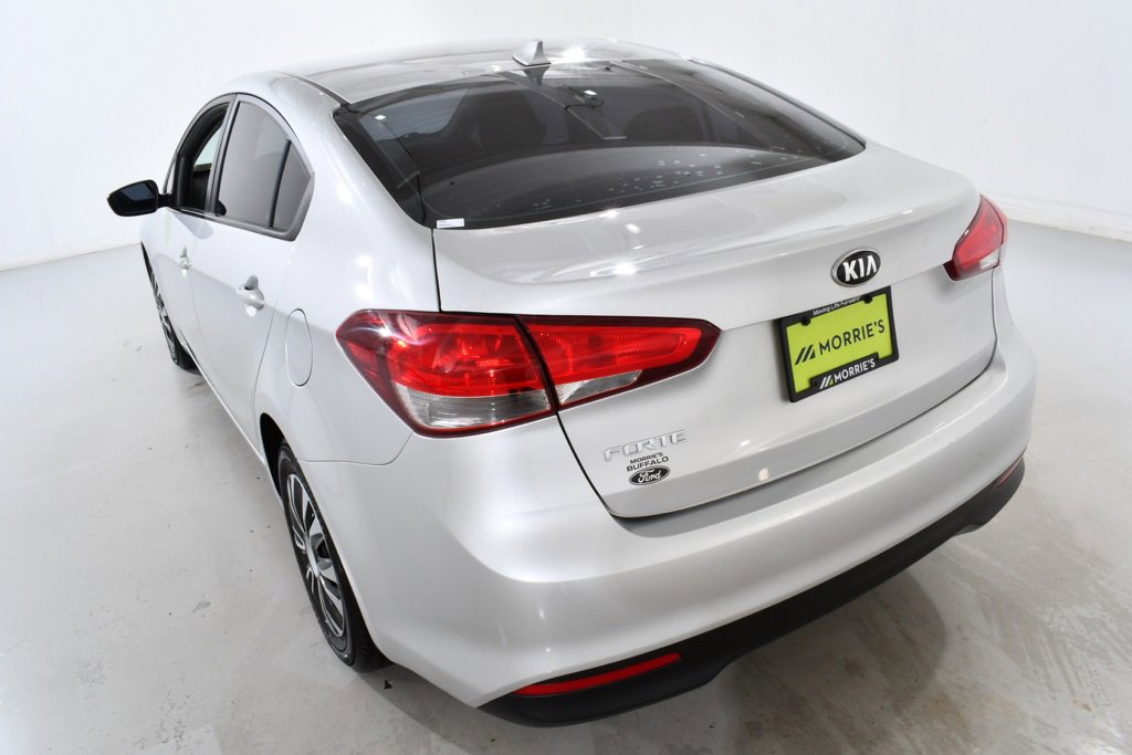 Used 2018 Kia Forte LX w/ LX Rear Camera Package image 14