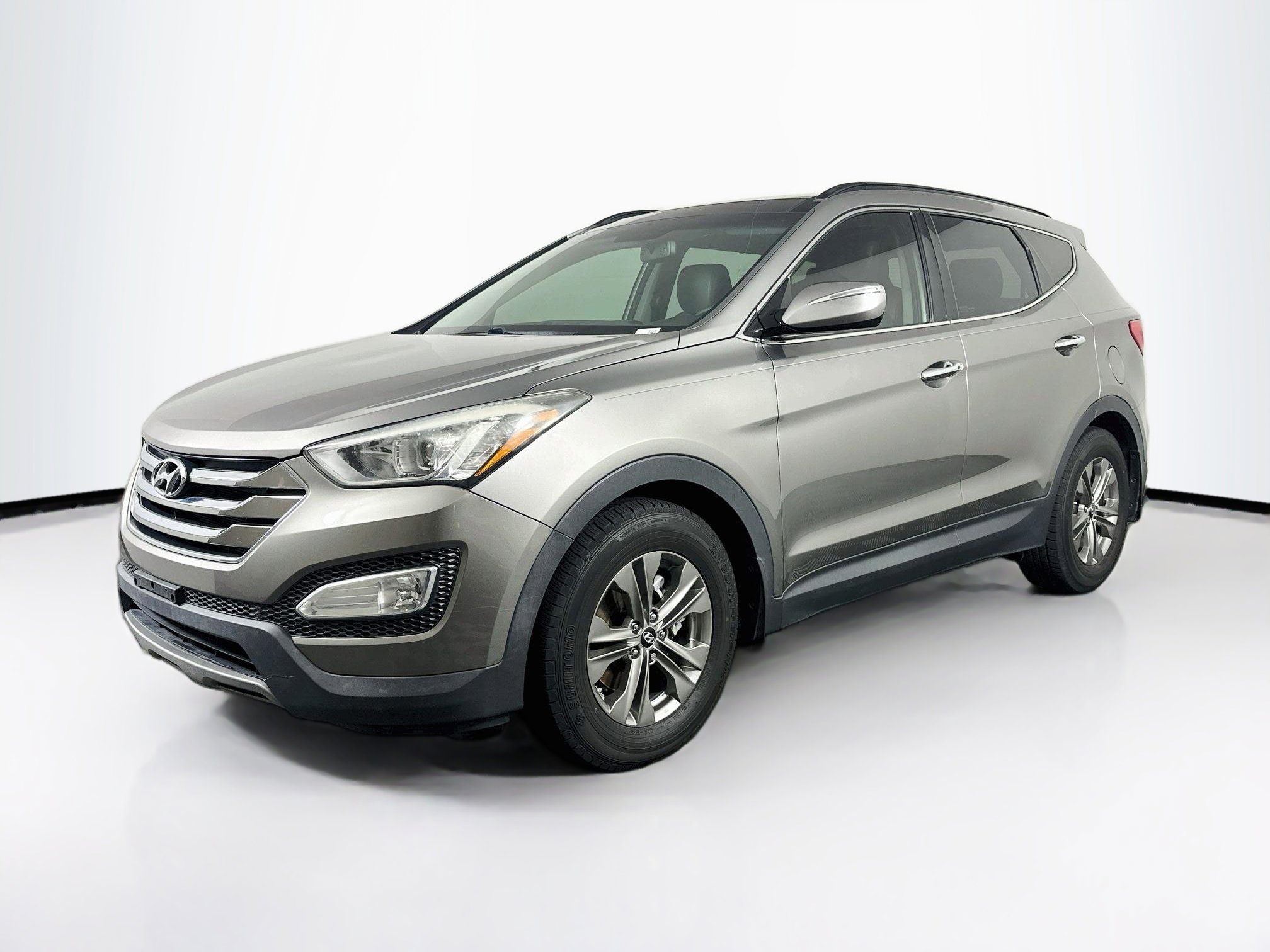 Used 2014 Hyundai Santa Fe Sport w/ Technology Package 04 FWD image 3