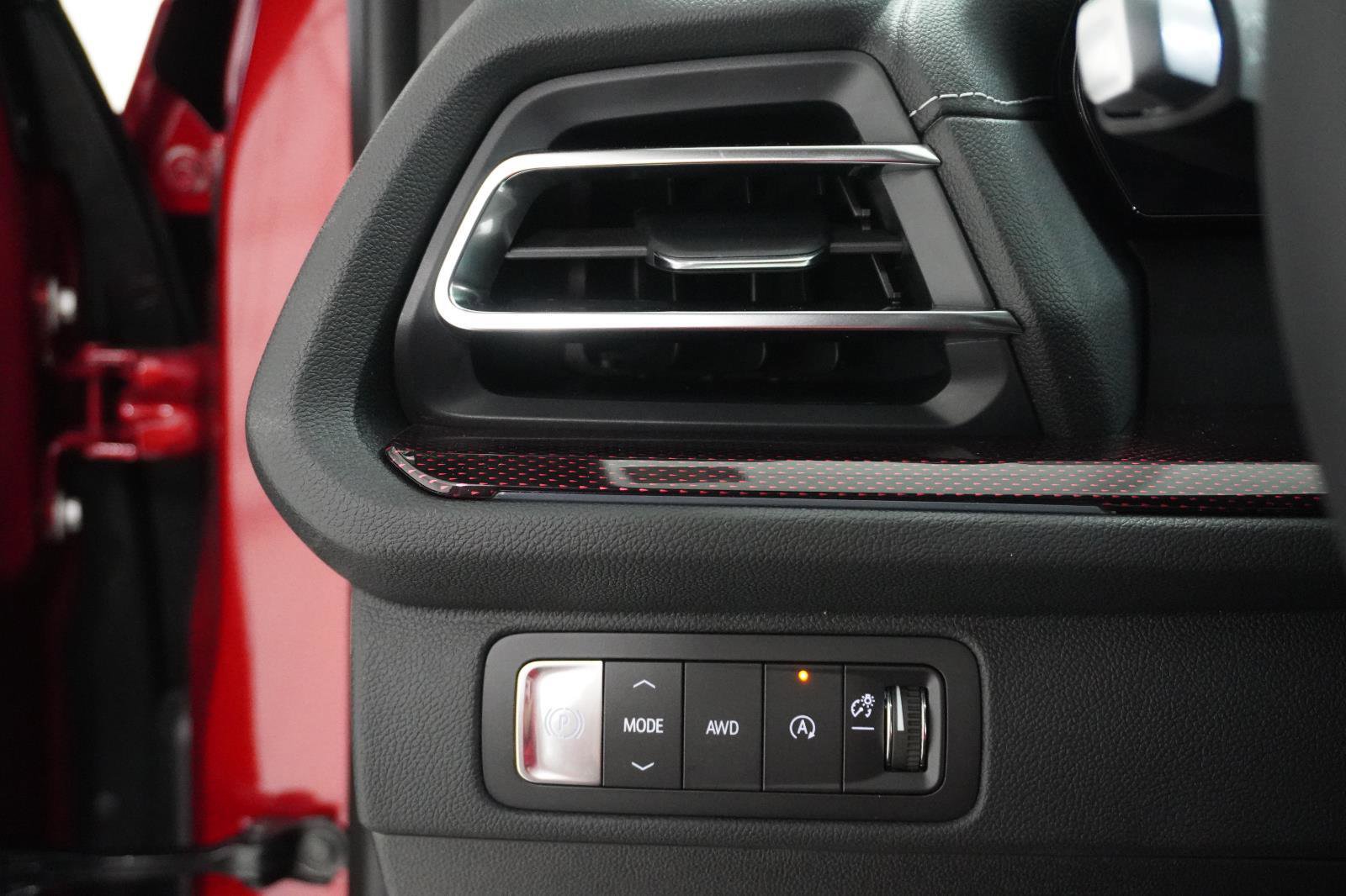 New 2026 Chevrolet Traverse Z71 w/ Enhanced Driving Package AWD/4WD image 21