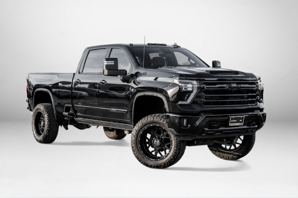 Used 2024 Chevrolet Silverado 2500 High Country w/ High Country Premium Package image 4