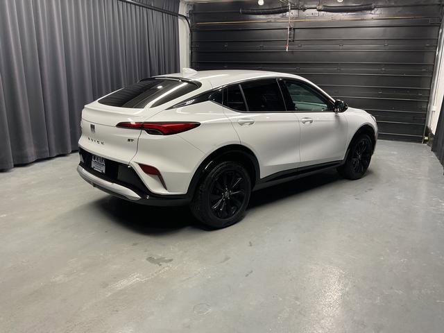 Used 2024 Buick Envista Sport Touring image 4