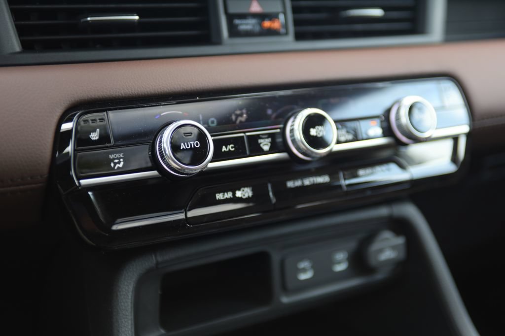 New 2026 Honda Pilot Touring image 21
