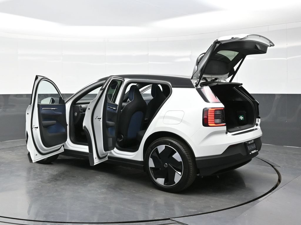 New 2026 Volvo EX30 Plus w/ Protection Package Premier AWD/4WD image 44