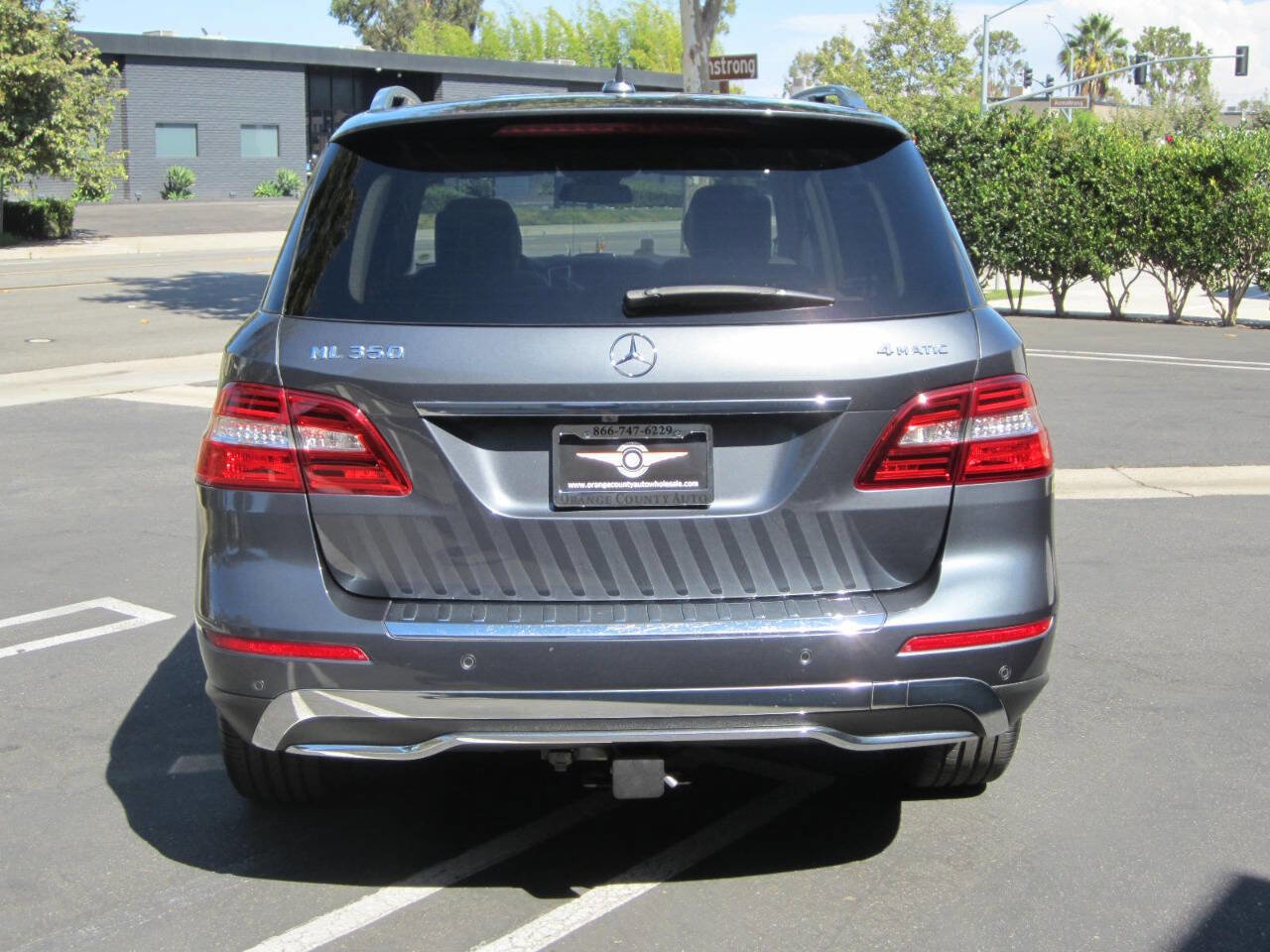 Used 2012 Mercedes-Benz ML 350 ML 350 AWD 4MATIC 4dr SUV image 4