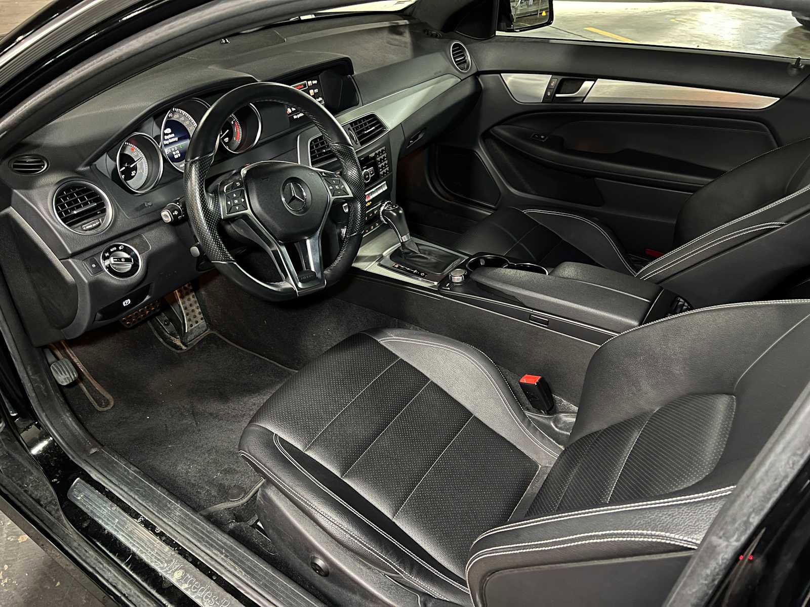 Used 2015 Mercedes-Benz C 350 Coupe image 23