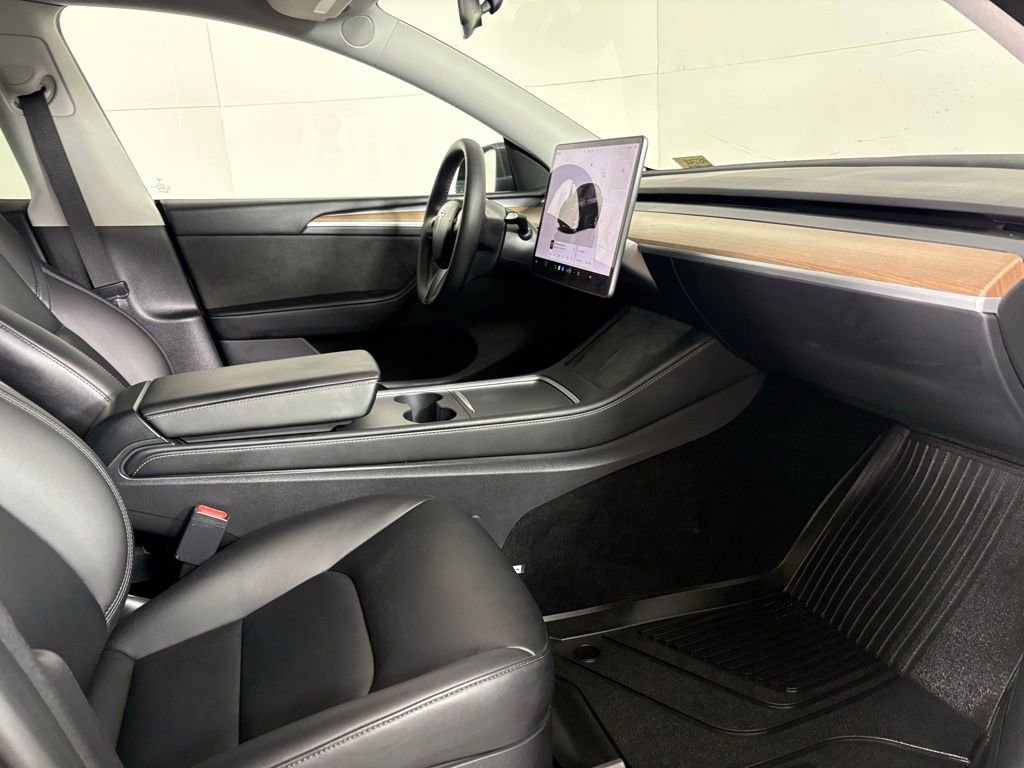 Used 2023 Tesla Model Y Long Range image 14
