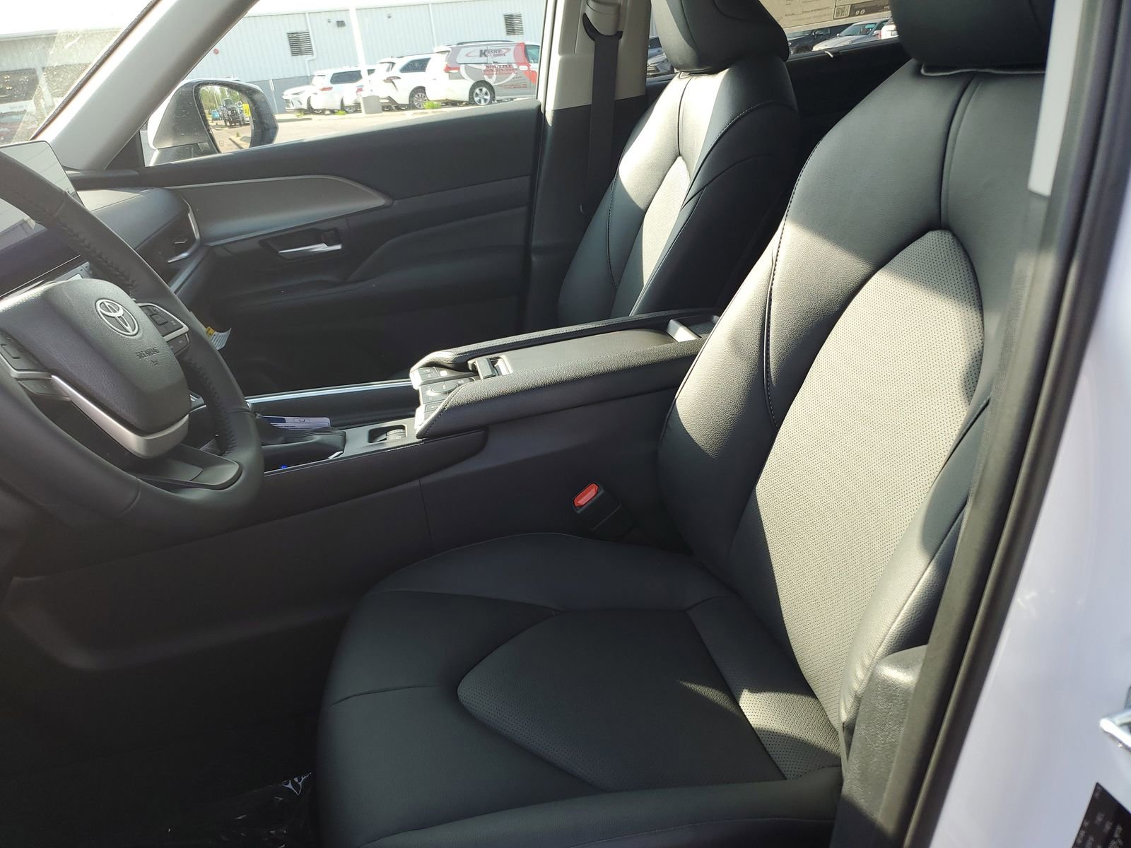 New 2026 Toyota Grand Highlander XLE image 18