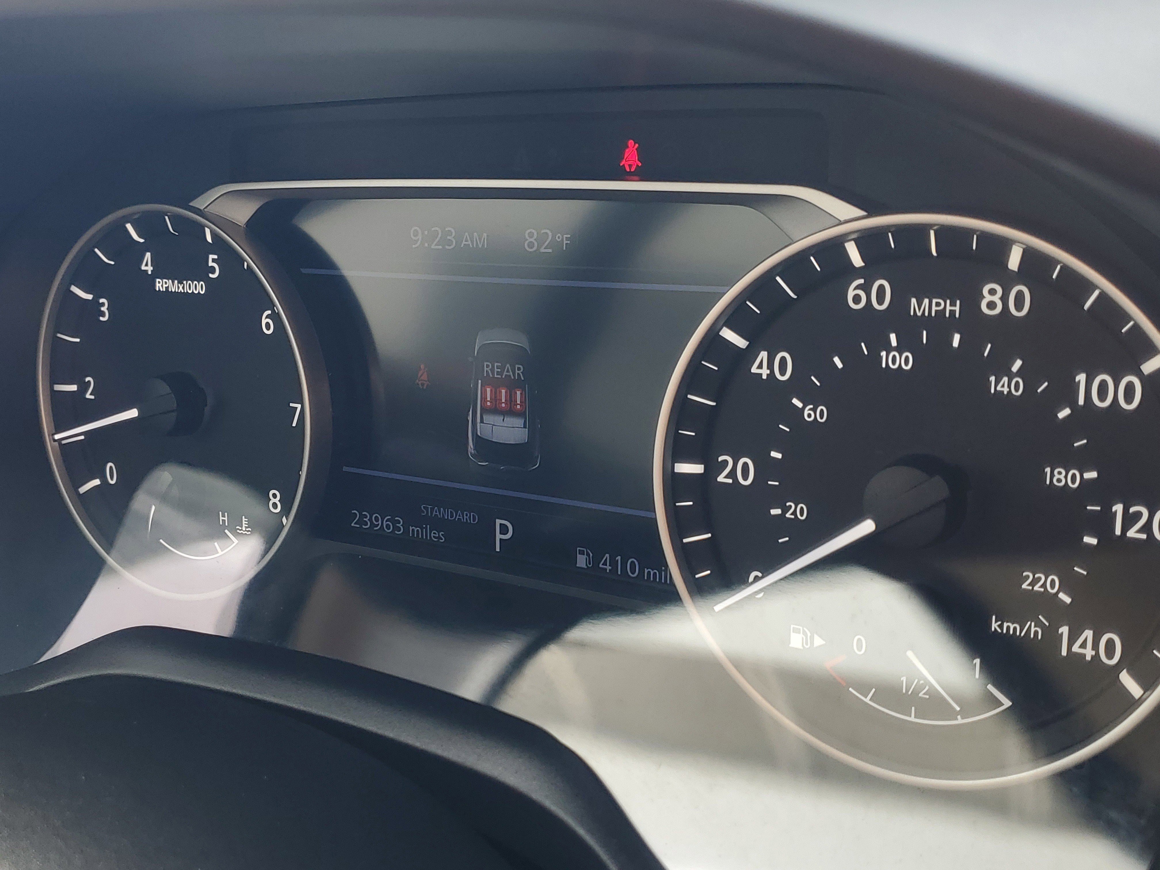 Used 2023 Nissan Rogue SV FWD image 23