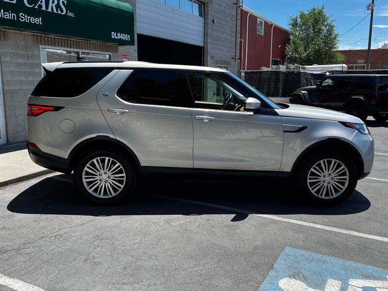 Used 2017 Land Rover Discovery HSE Luxury AWD/4WD image 8