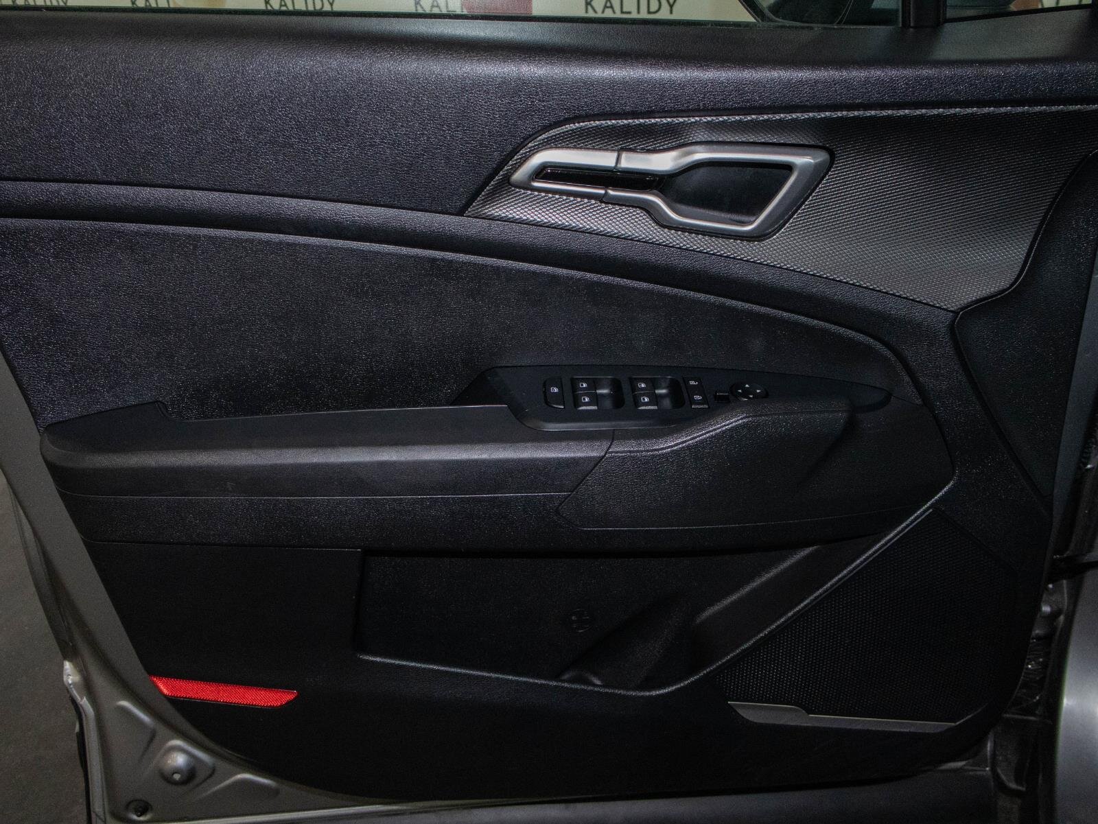 Used 2024 Kia Sportage LX image 10