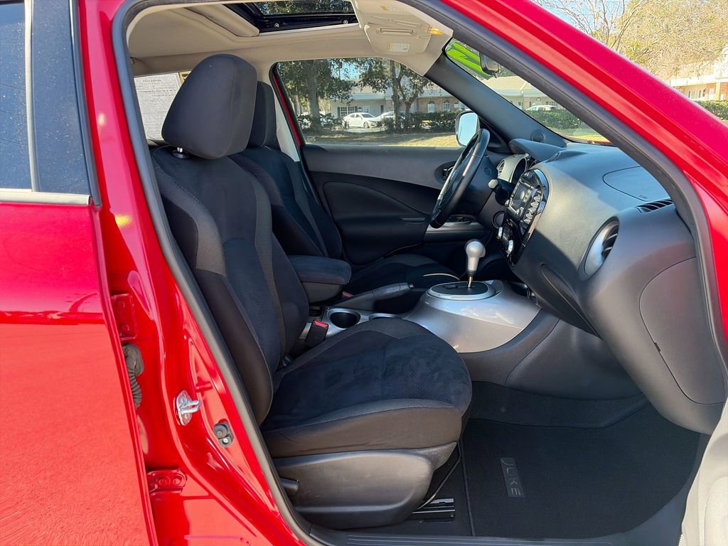 Used 2017 Nissan Juke SV image 30