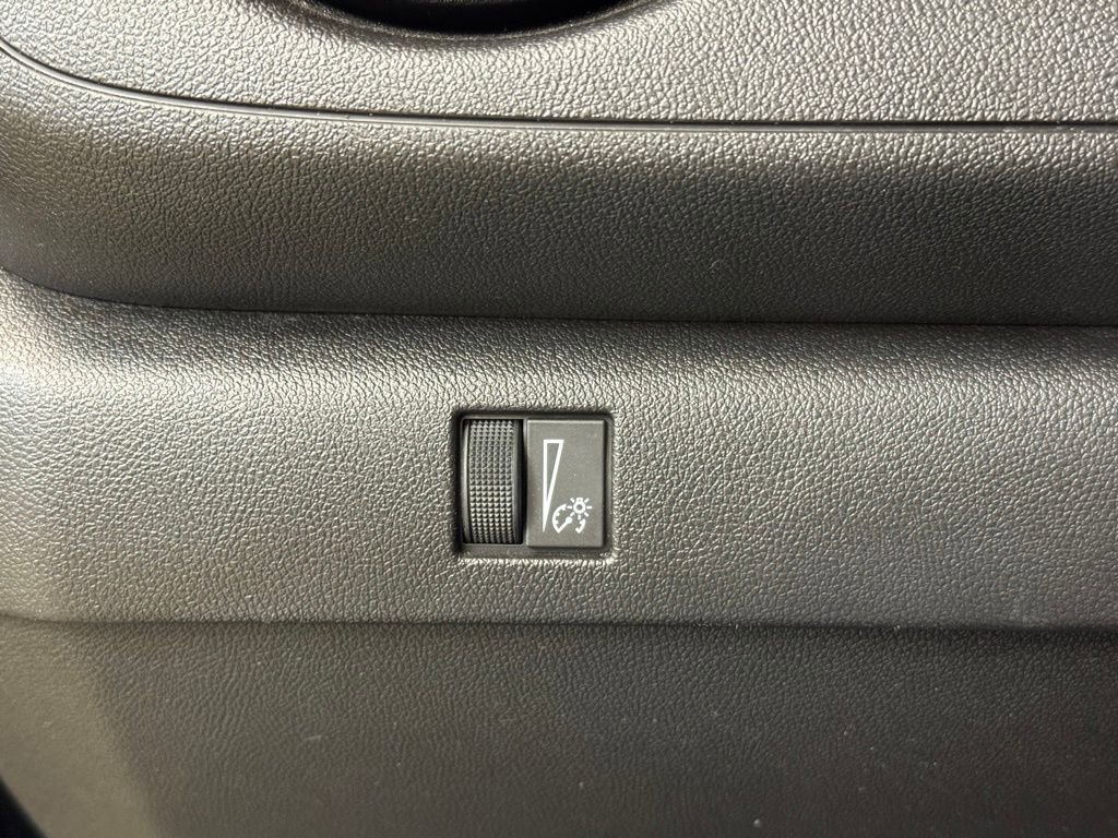 Used 2024 Chevrolet Colorado W/T image 27