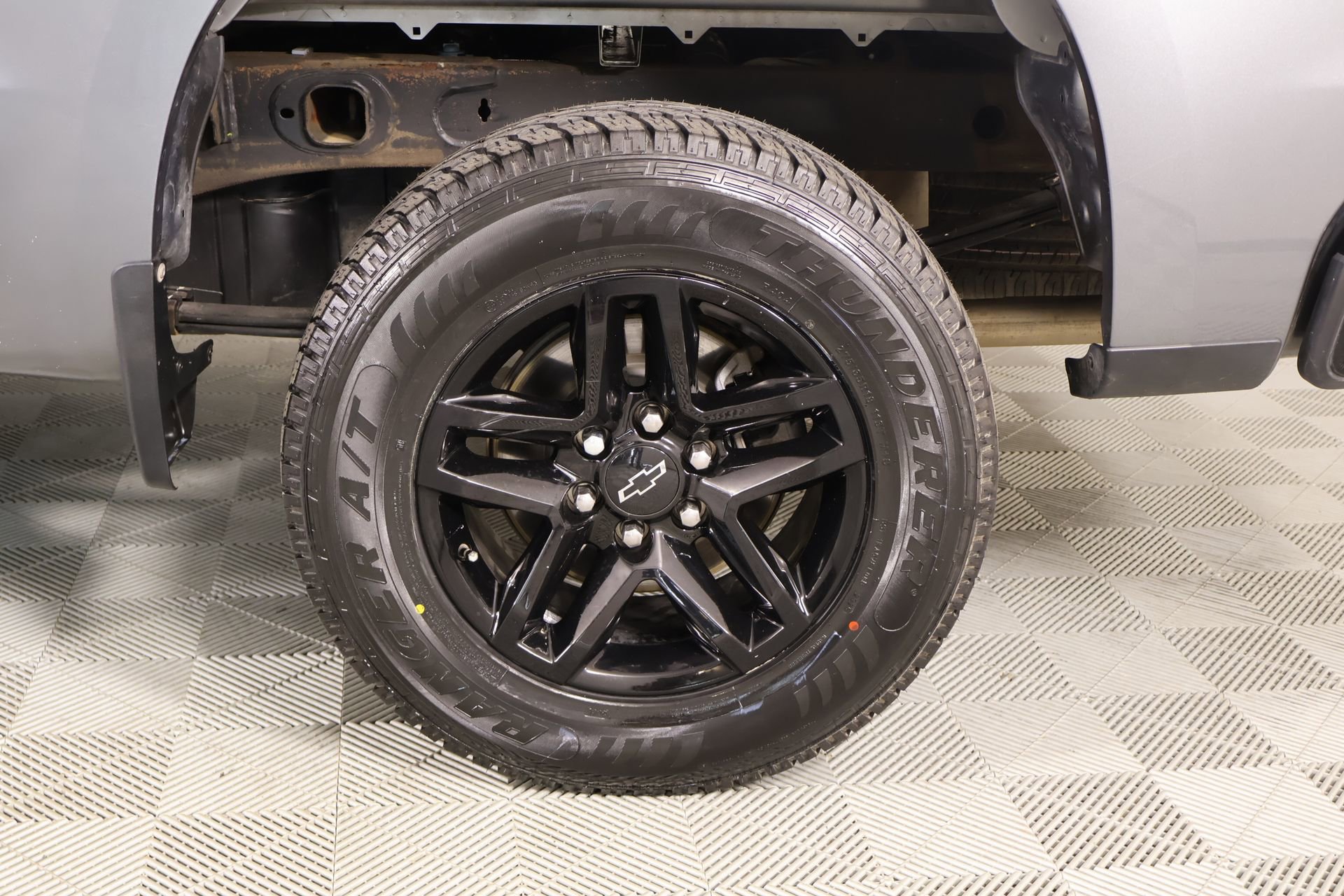 Used 2021 Chevrolet Silverado 1500 Custom Trail Boss AWD/4WD image 17
