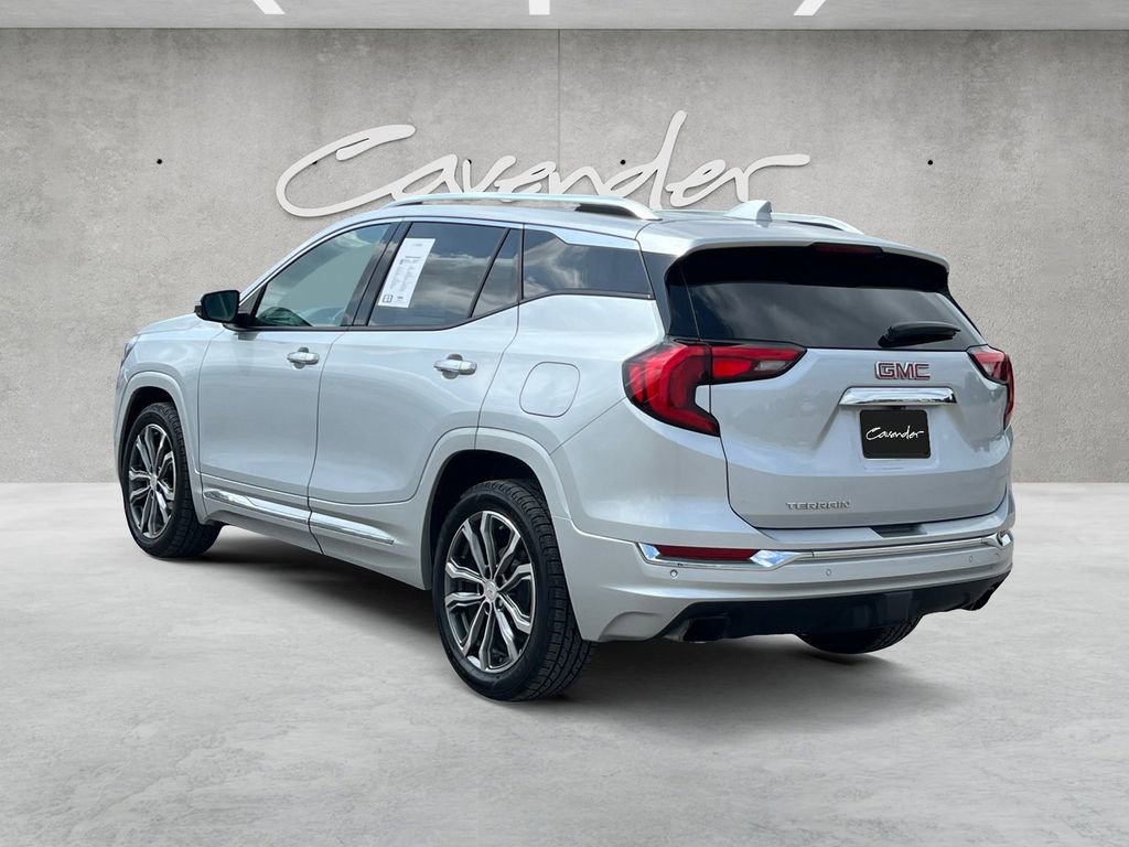 Used 2020 GMC Terrain Denali w/ Denali Premium Package FWD image 14