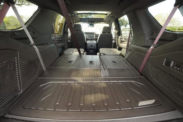 Used 2024 GMC Yukon Denali w/ Max Trailering Package image 27