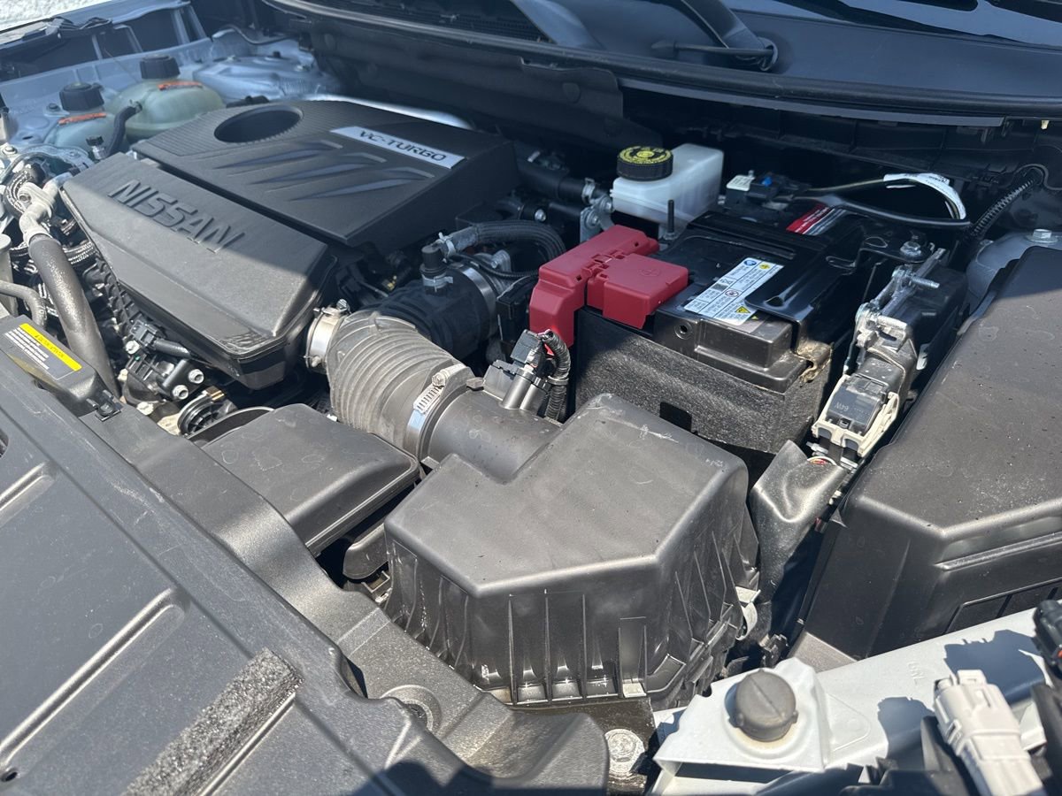 Used 2023 Nissan Rogue SV image 47