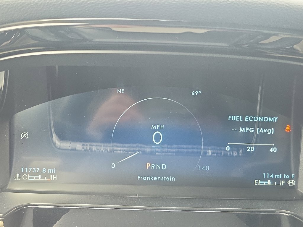 Used 2025 Lincoln Corsair Reserve w/ Equipment Group 202A image 18