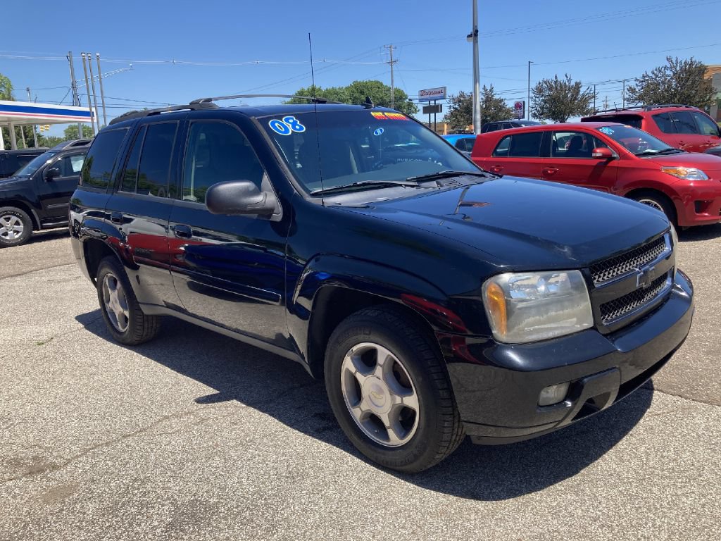 Used 2008 Chevrolet TrailBlazer LT AWD/4WD image 2