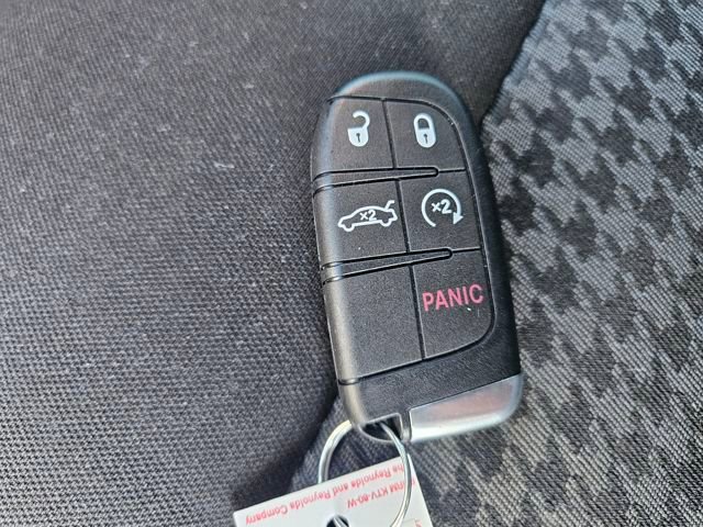 Used 2021 Dodge Challenger SXT w/ Driver Convenience Group image 29