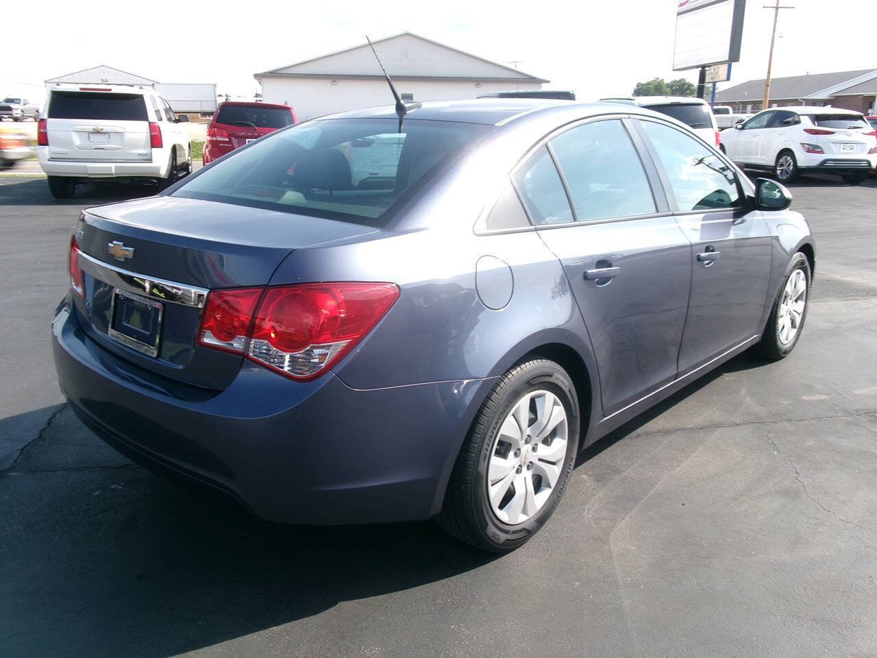 Used 2014 Chevrolet Cruze LS FWD image 5