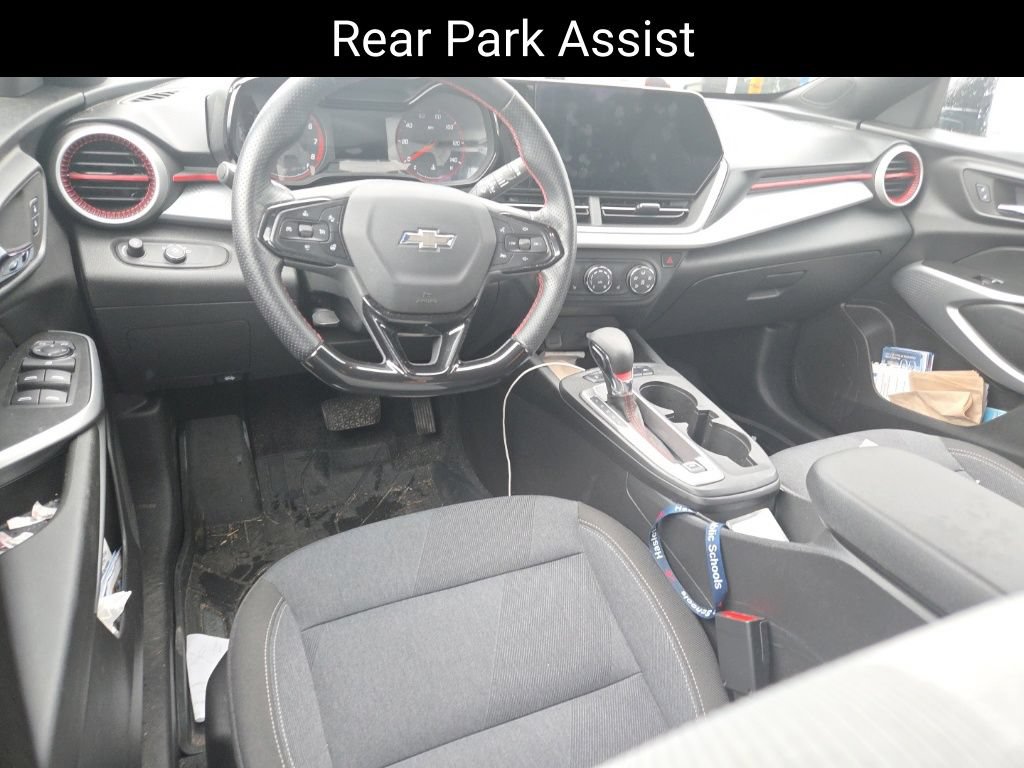 Used 2024 Chevrolet Trax RS w/ Driver Confidence Package FWD image 9