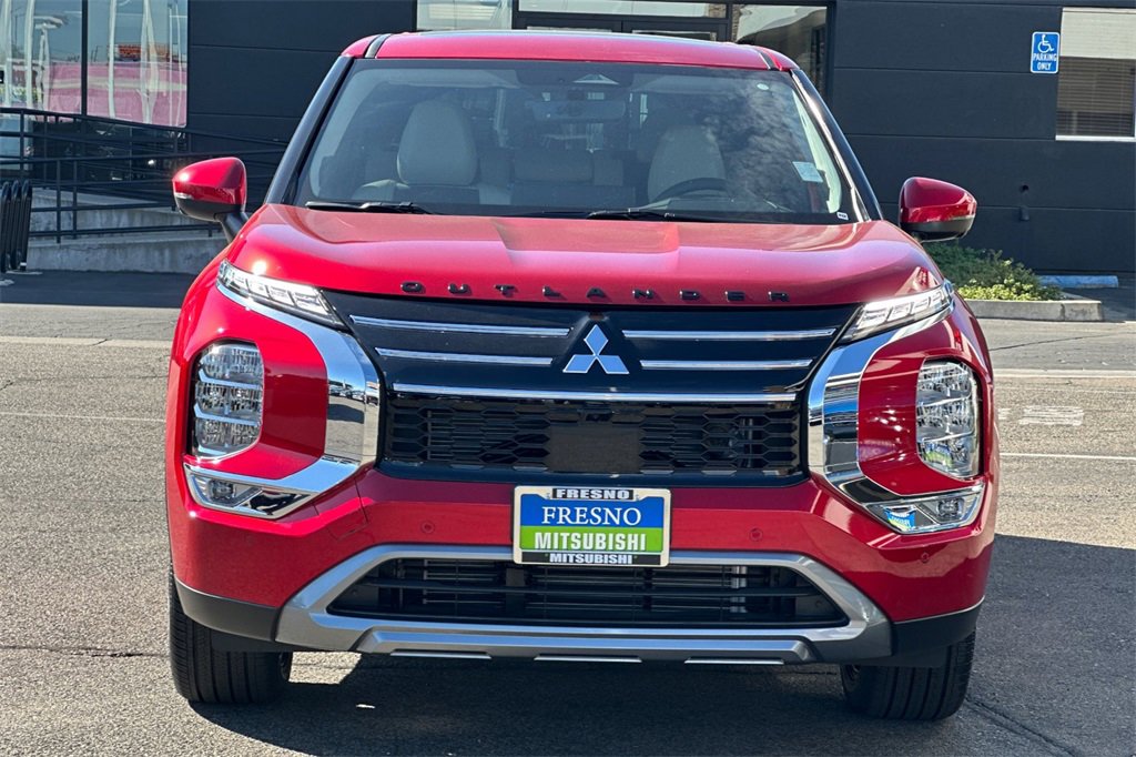 New 2025 Mitsubishi Outlander SE image 10