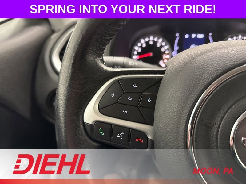 Used 2018 Jeep Renegade Latitude w/ Cold Weather Group AWD/4WD image 22