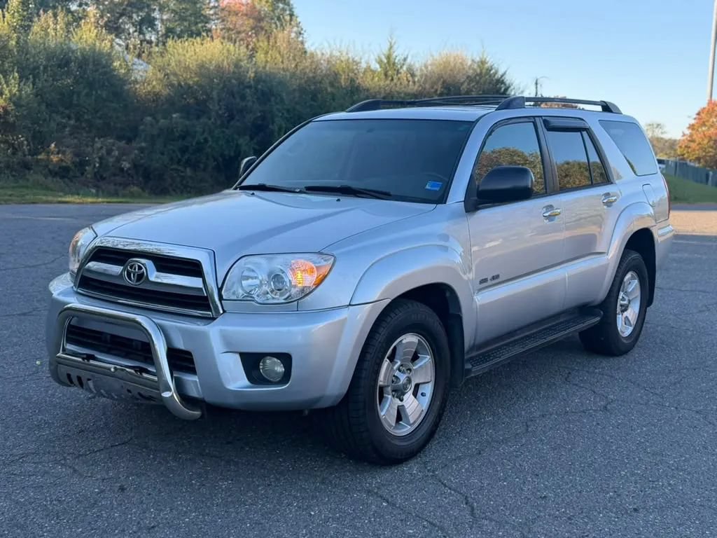 Used 2006 Toyota 4Runner SR5 AWD/4WD image 1