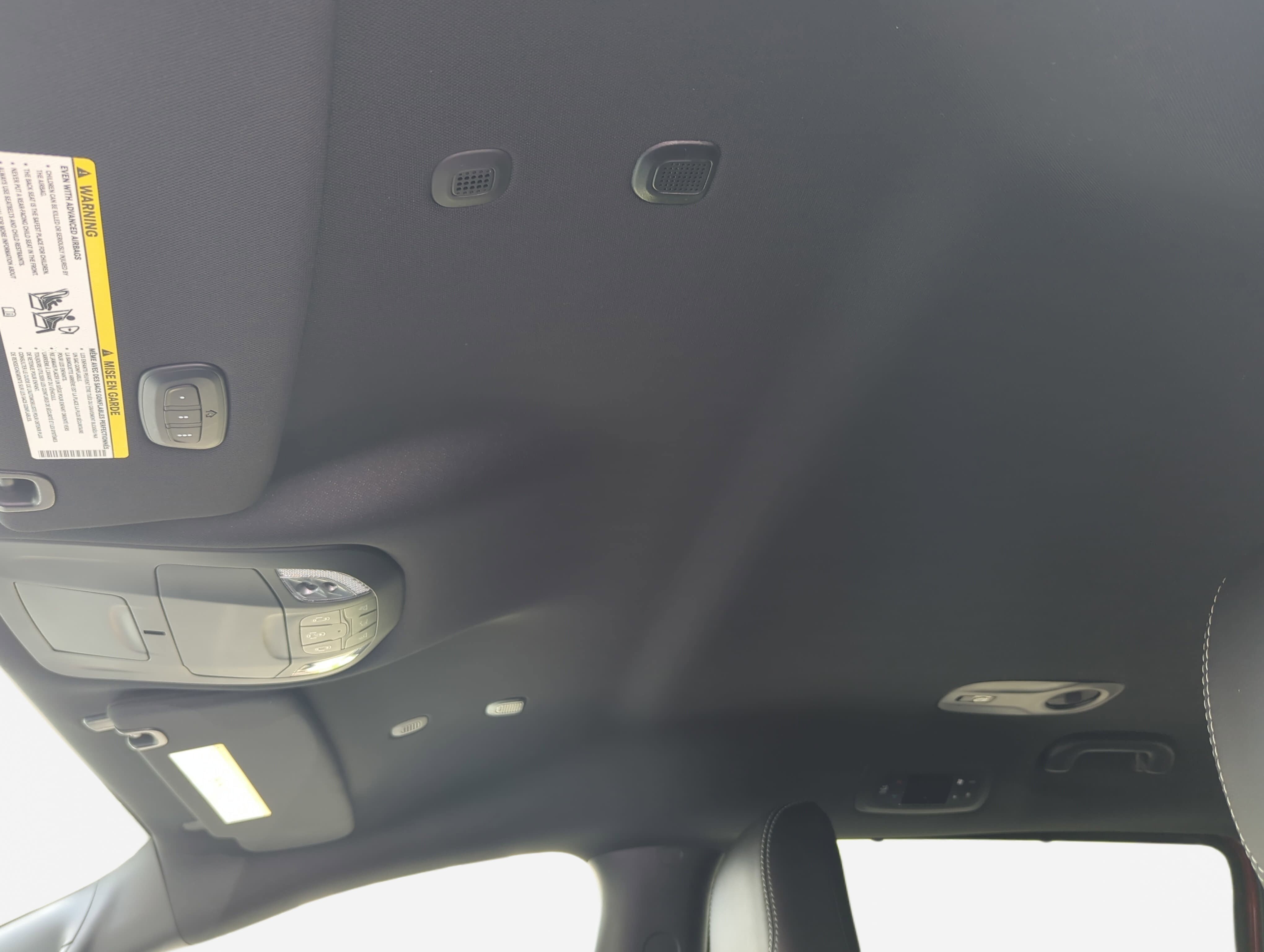 New 2027 Chrysler Pacifica Select AWD/4WD image 28